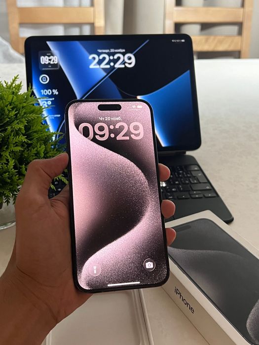 Продам айфон 15про макс 256гб