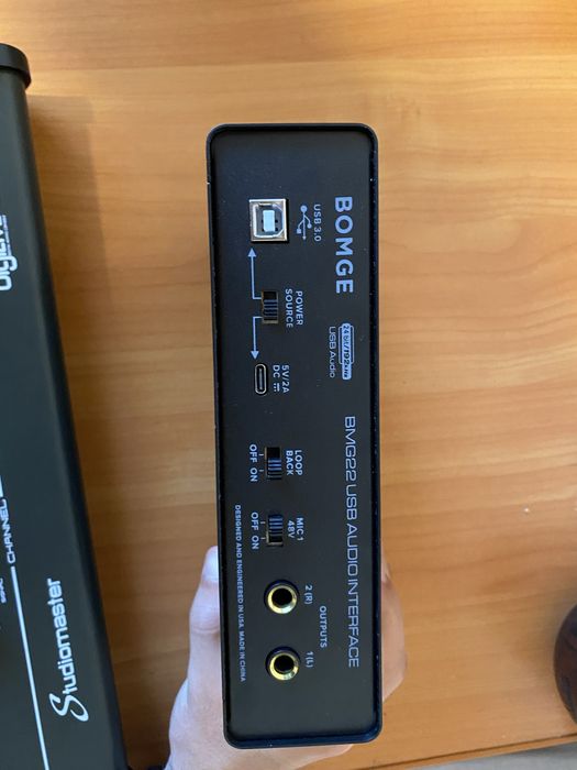 Mixer digital, interfață audio