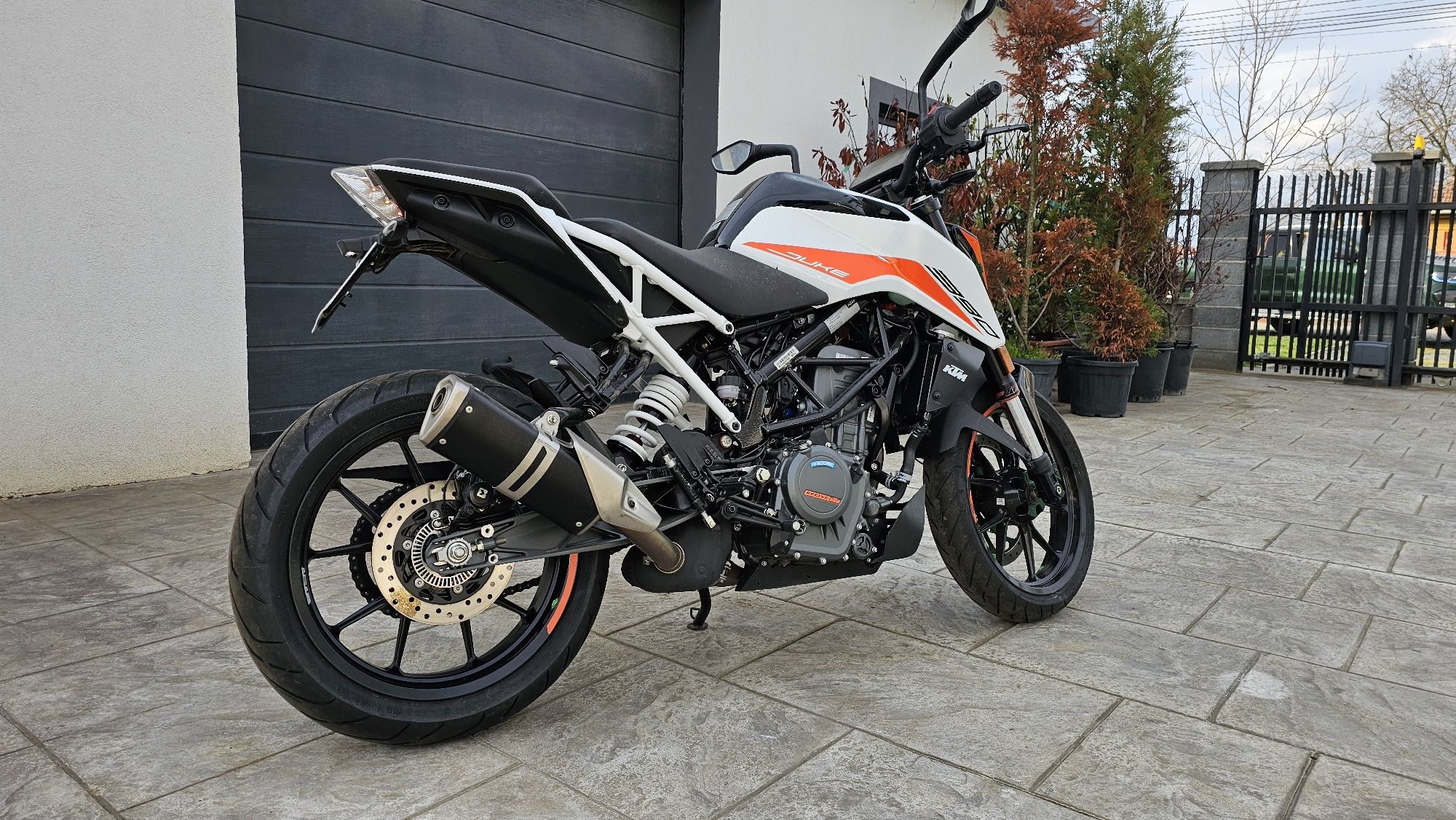 Ktm duke 390 2023 320km GARANTIE!!!