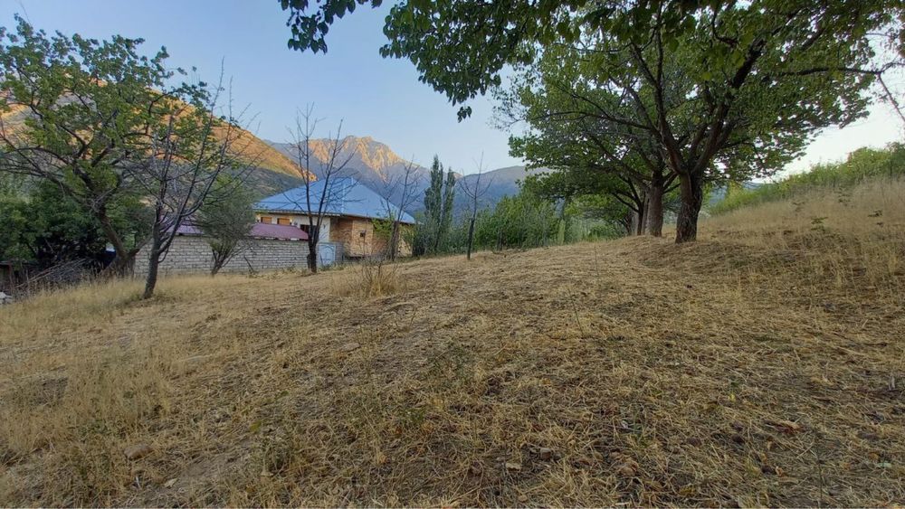 Юсуфхонада дача учун ер сотилади.