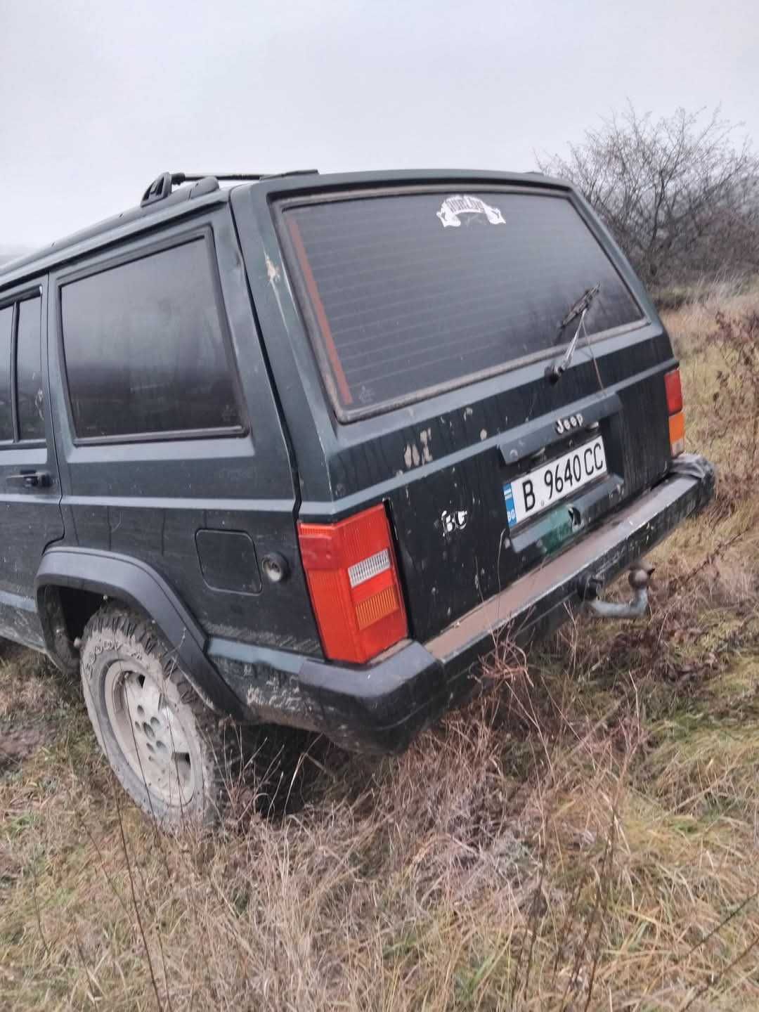 Продавам джип чероке 4х4