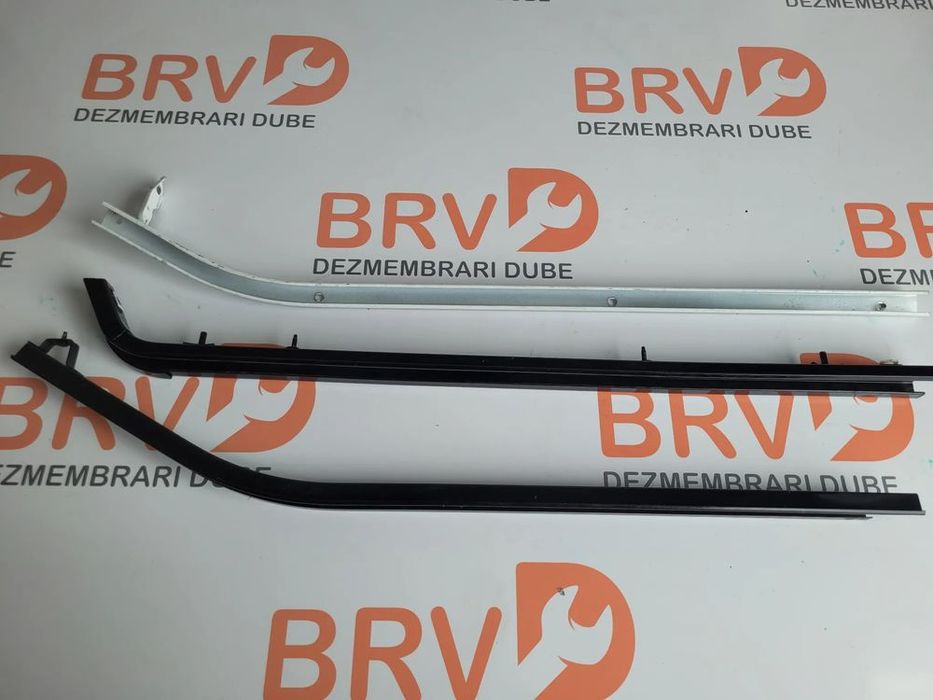 Sina usa culisanta pentru Renault Trafic / Opel Vivaro /Nissan Primast