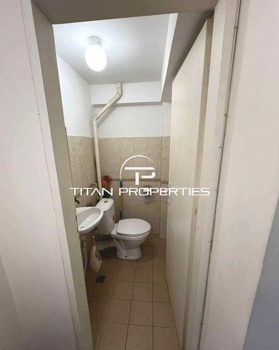 Дава се под наем Офис в Варна, Център - 19 кв.м за 332 € - Снимка #3