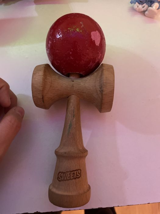 Vând kendama sweets