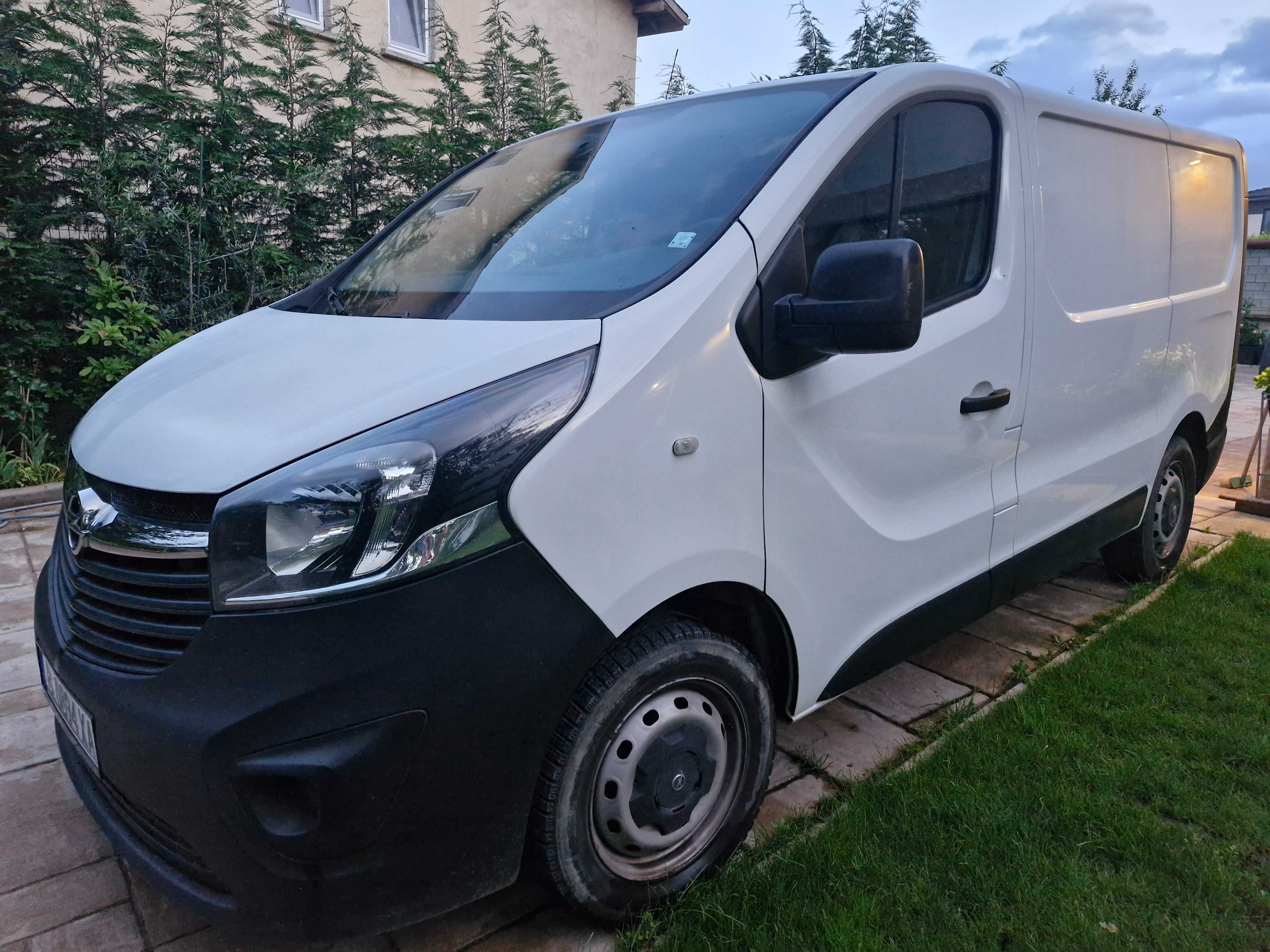 Товарен микробус Opel Vivaro