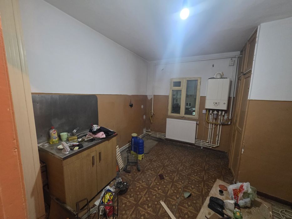 De vânzare apartament 2 camere, 51 mp Broșteni