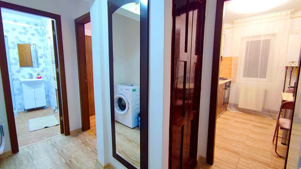 Închiriez apartament 2 camere renovat !