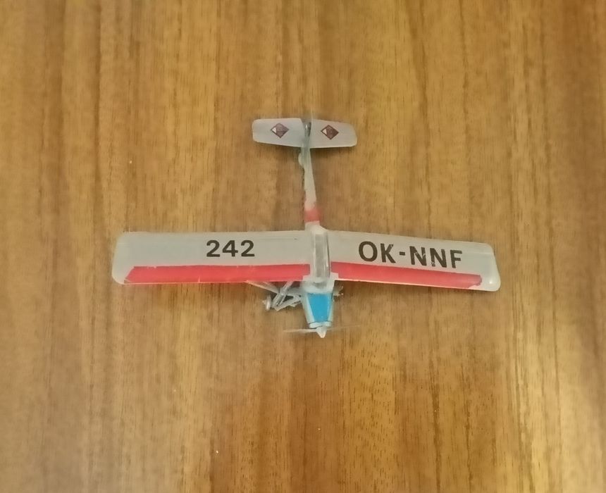 Модель самолёта "Aero L-60 Brigadyr"