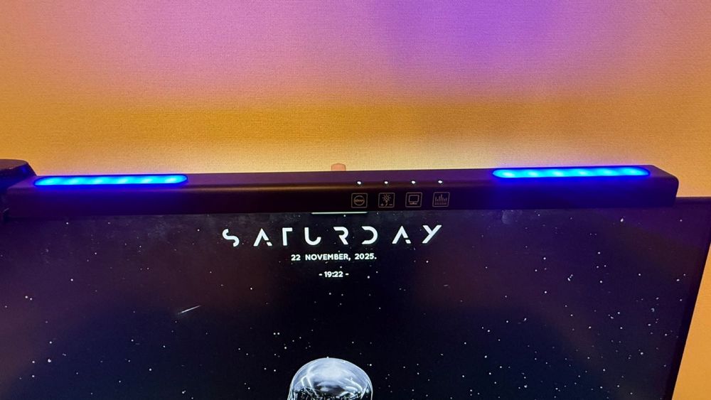 Клавиатура,микрофон,кронштейн,подсветка,коврик,веб камера