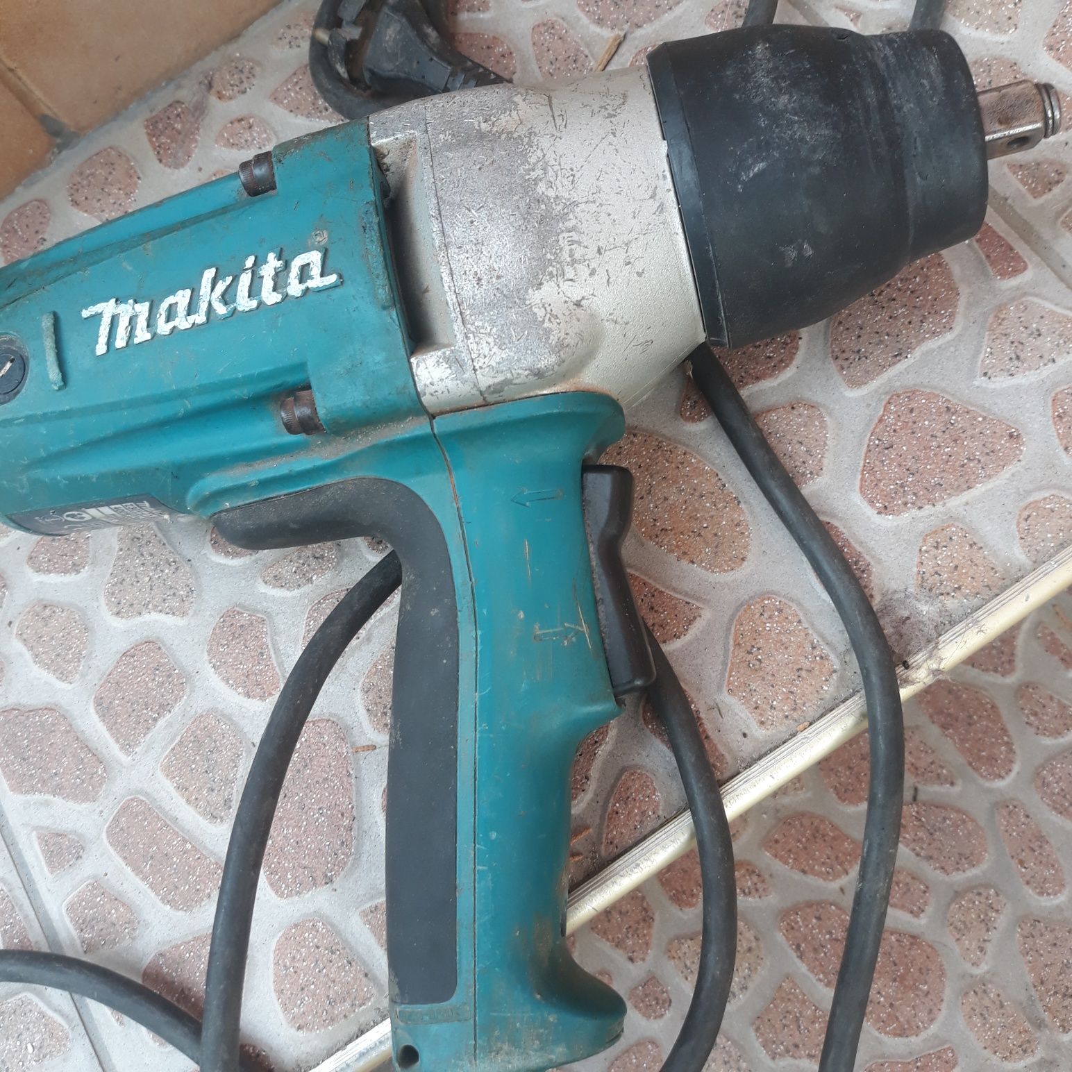 Гайковерт  Makita TW0350