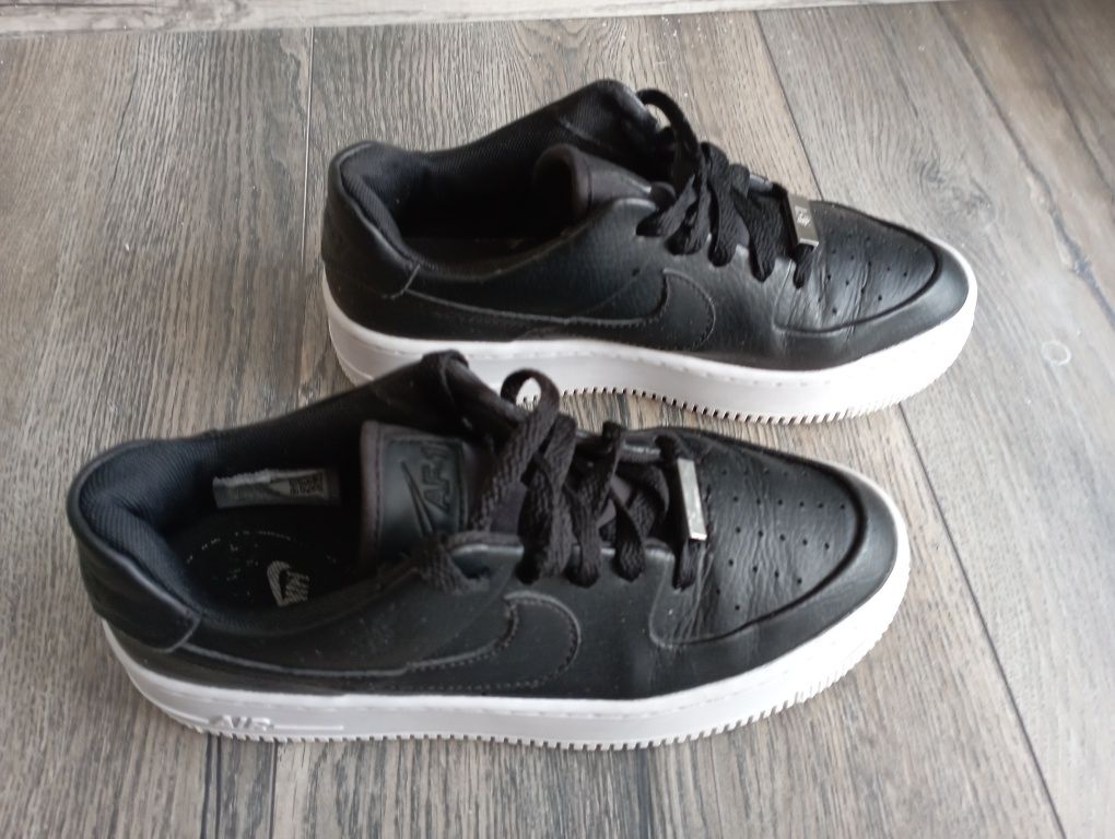 Nike WMNS Air Force 1 Sage Low Black White
Oct. 01, 2018 138
