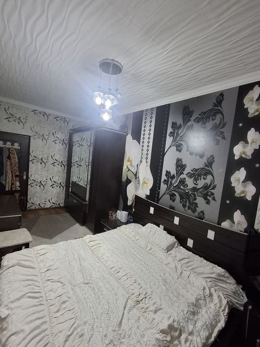 Продается 2 в 3 своя с мебелью и технической