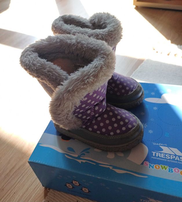 Детски обувки/боти 20-22