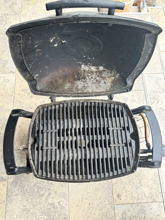 Gratar Gaz/ carbuni Weber Q1000