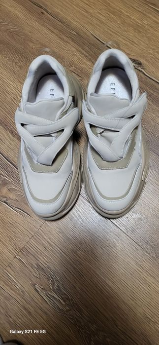 Vand adidași epica  mărimea 38