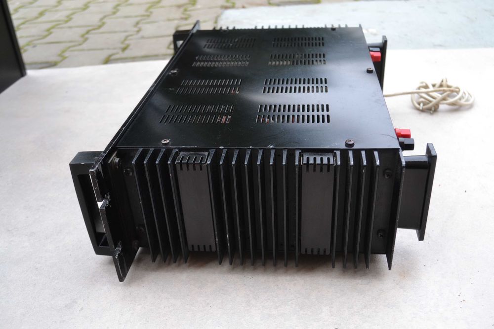 Amplificator Putere Yamaha PC 1002 Professional Series