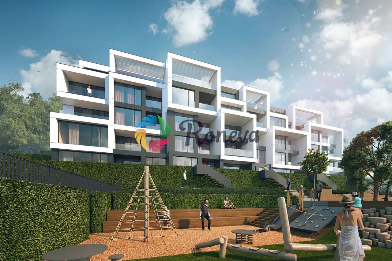 Продава се Тристаен апартамент в Варна, Бриз - 126 кв.м за 1664 €/кв.м - Снимка #1