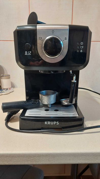 Espressor manual Krups XP320830, 1050 W, 15 bar, Dispozitiv spumare