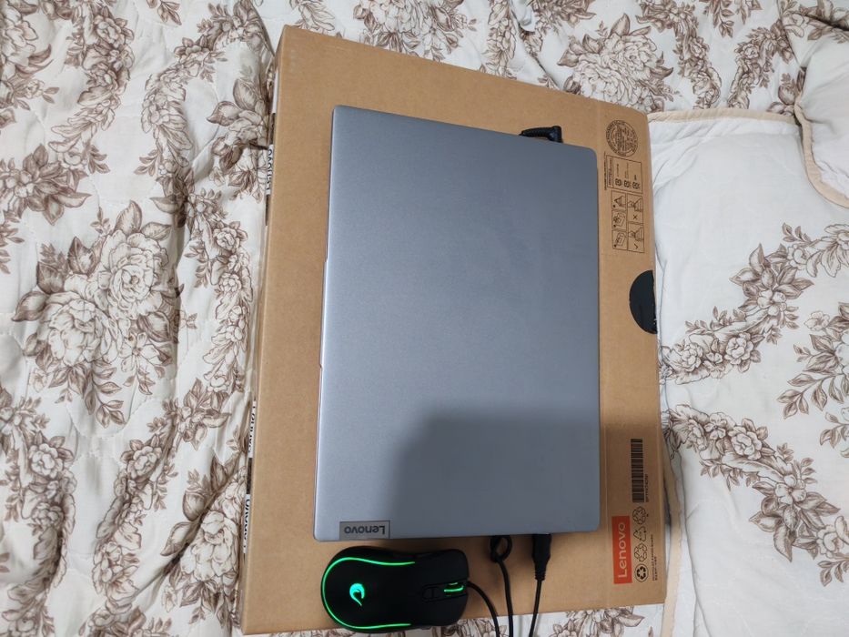 Laptop Lenovo IdeaPad