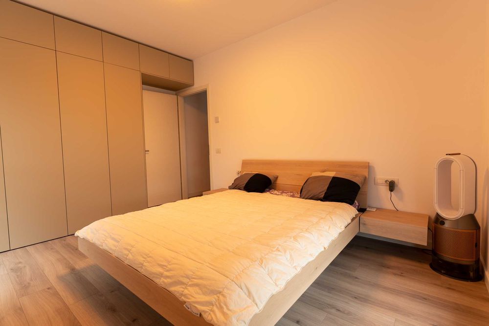 ISHO - apartament 3 camere, utilat, mobilat, proprietar, balcon mare