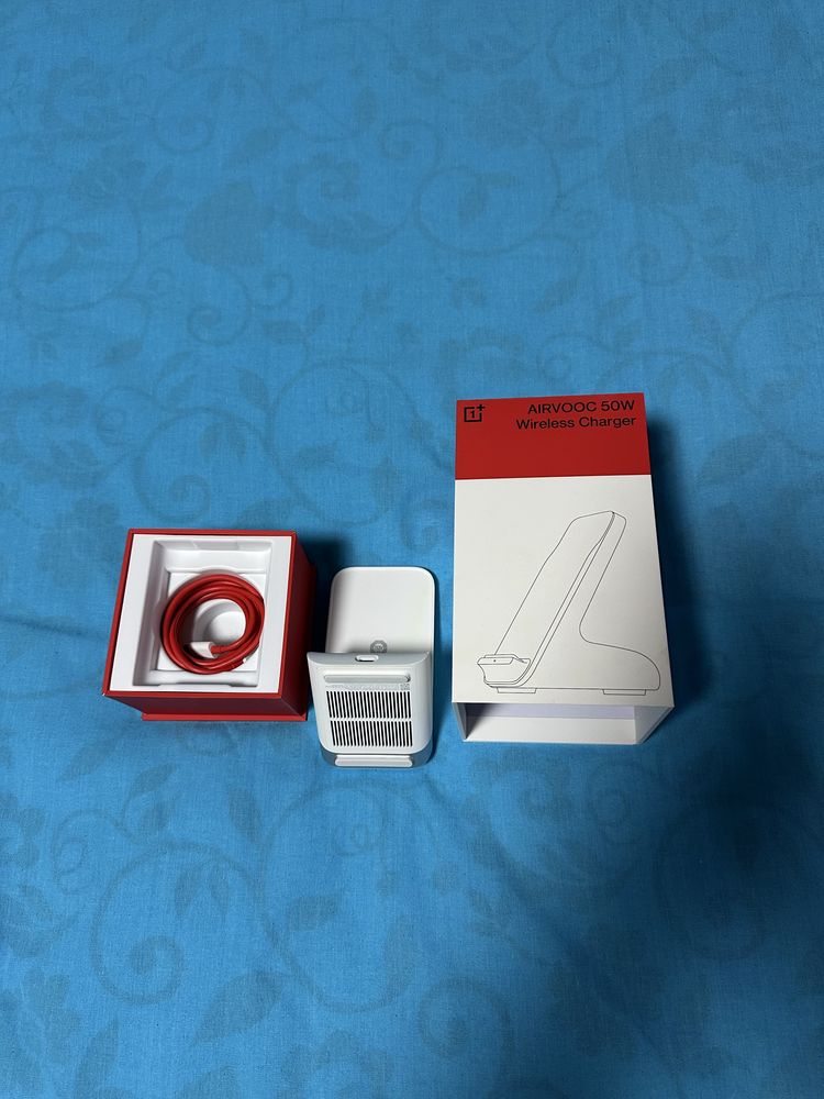 Беэжично зарядно Airvooc 50w