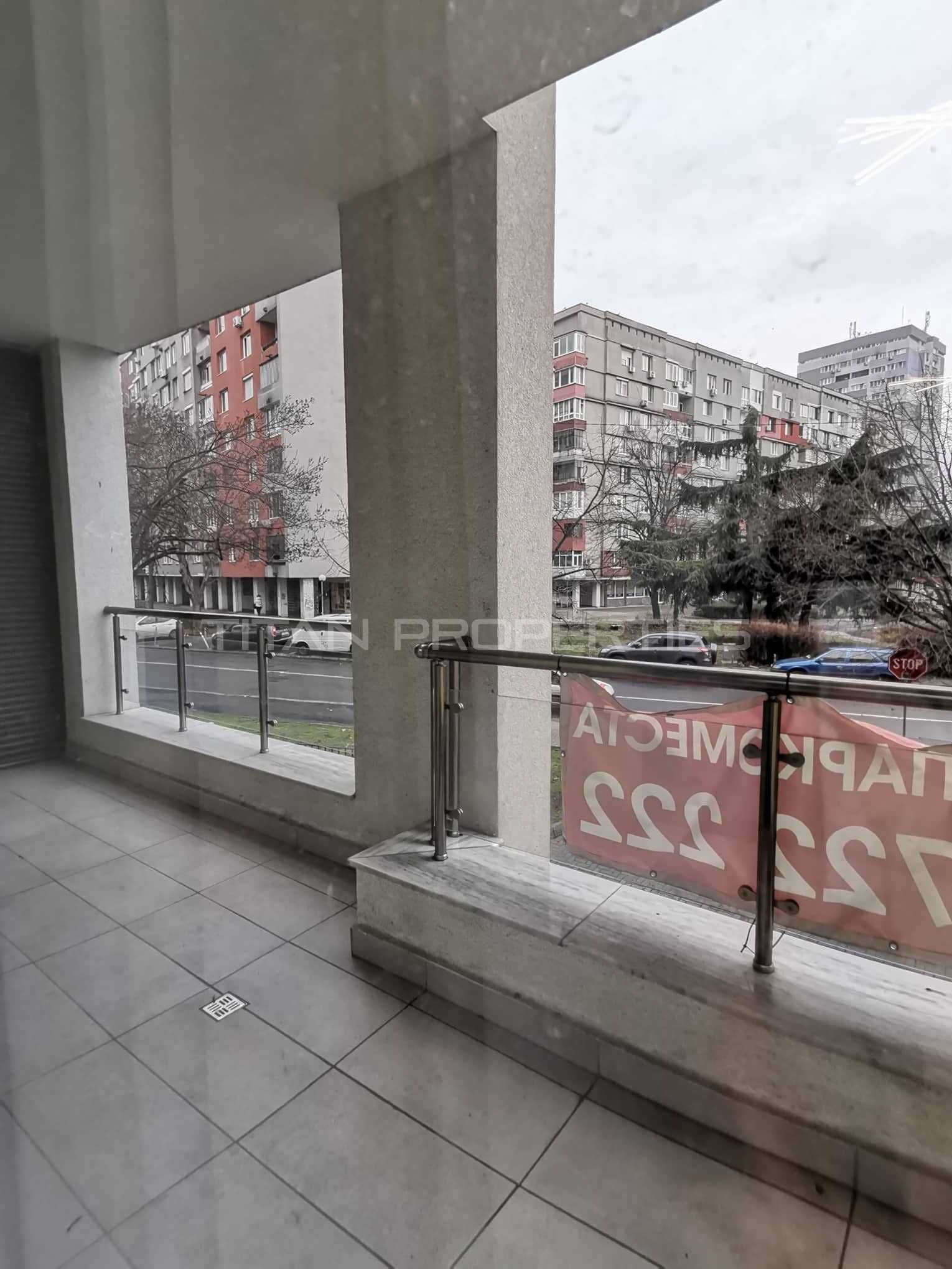 Тристаен апартамент в ж.к Славейков