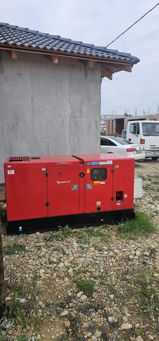Generator 4 cilindri