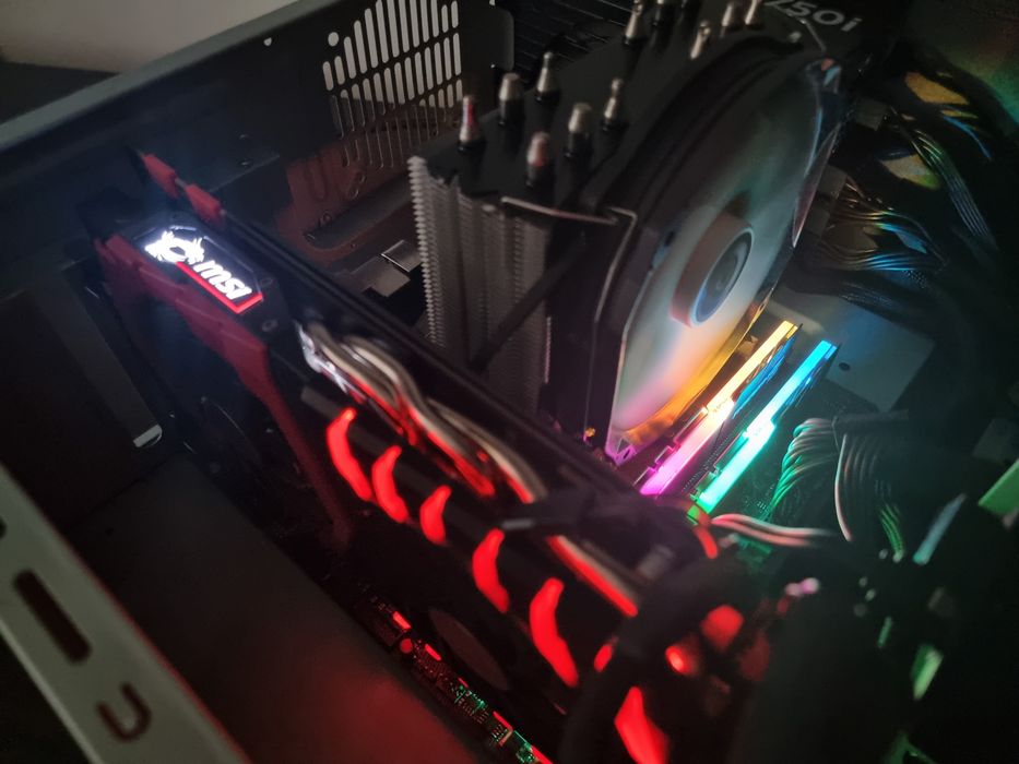 PC gaming silent i7-8700K 4.7Ghz GTX 1070Ti 16GB DDR4 3600Mhz