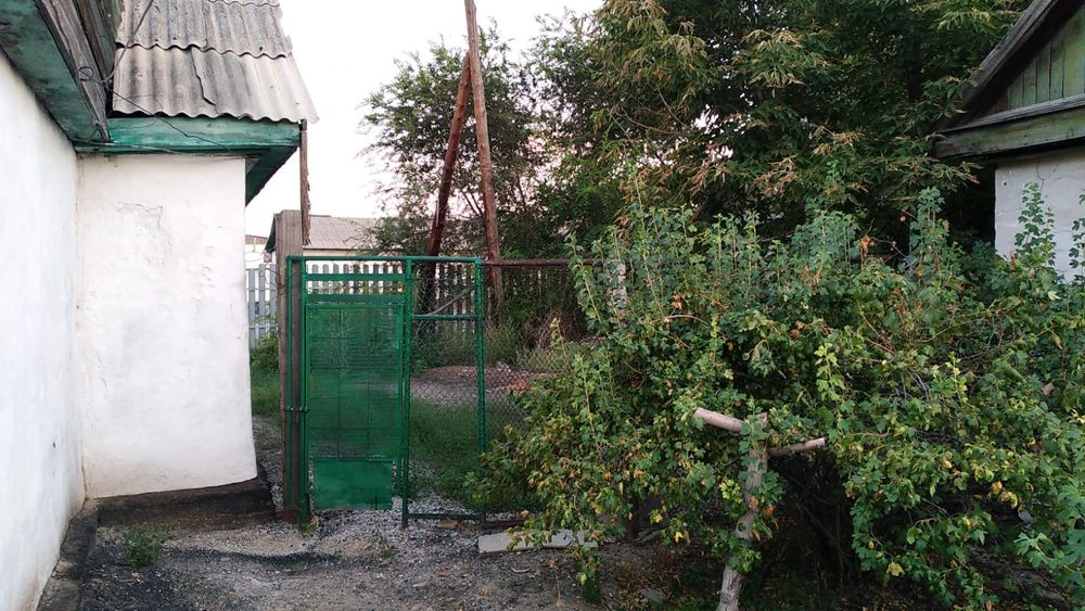 Продам дом с участком 10 сотак