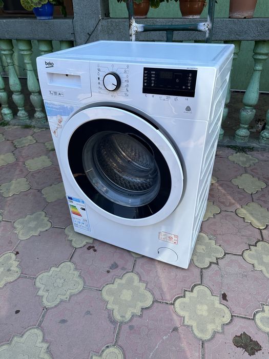 Vând masina spalat beko 7 kg