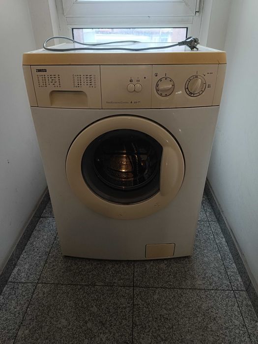 Пералня Zanussi модел Fa 523
