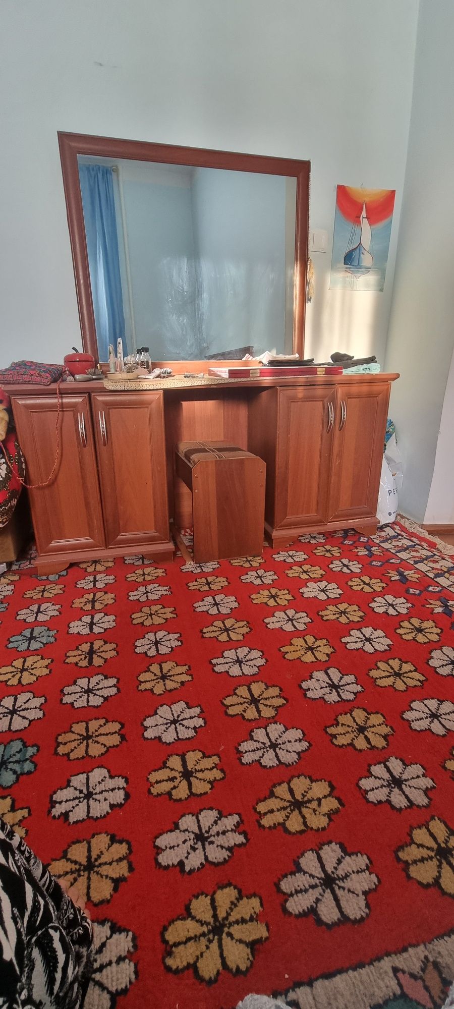 Спальни гарнитуры