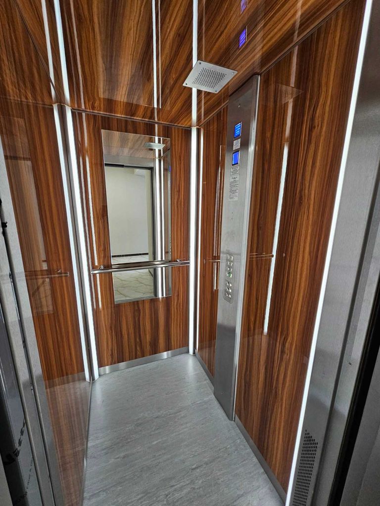 Продава се Тристаен апартамент в Велинград - 89 кв.м за 1198 €/кв.м - Снимка #11