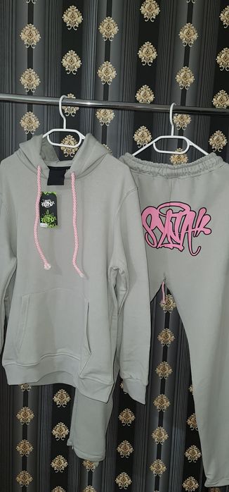 Compleu trening Syna world Central Cee / Essentials trapstar