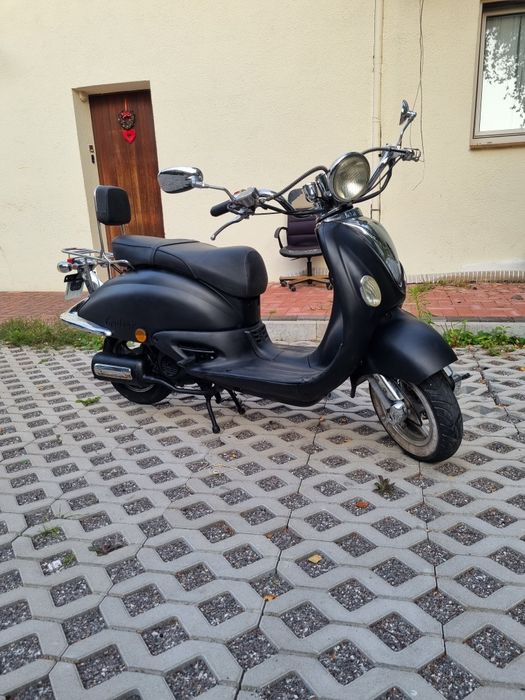 Scuter retro 50 cm