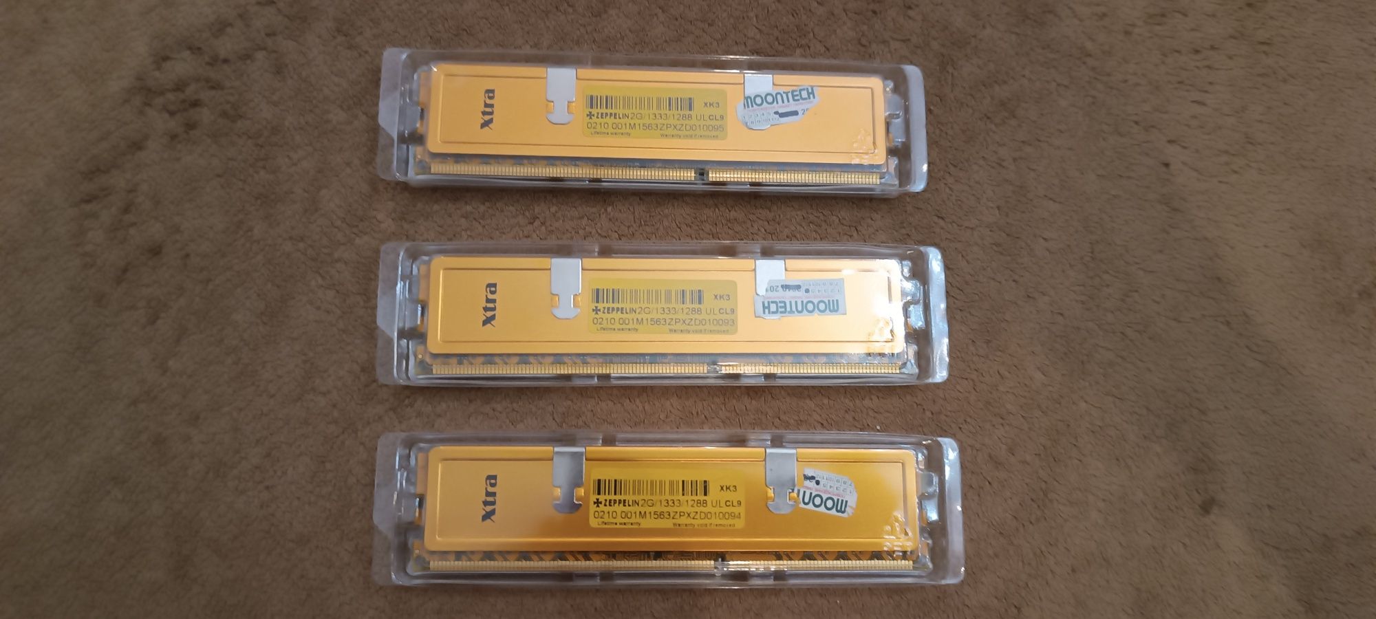 DDR3 4Gb Zeppelin 1333 MHz (3 планки по 2 Gb)