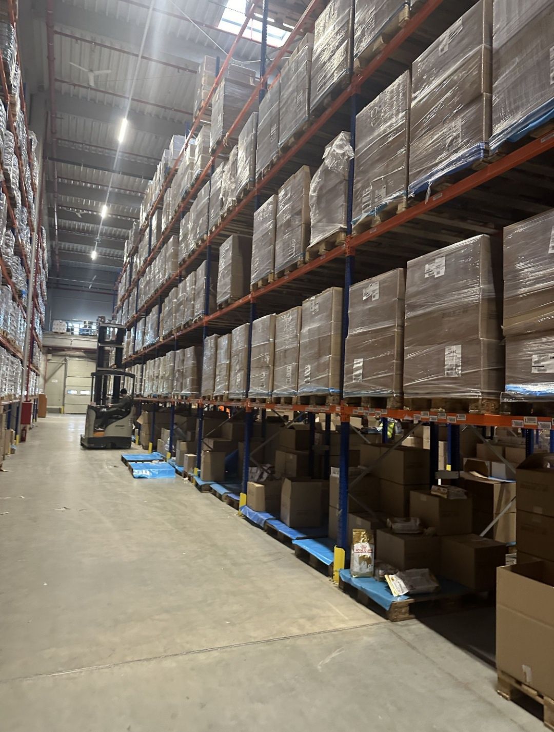Rafturi metalice industriale