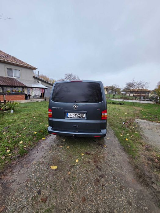 Продавам VW transporter T5