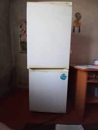 холодильник бу LG