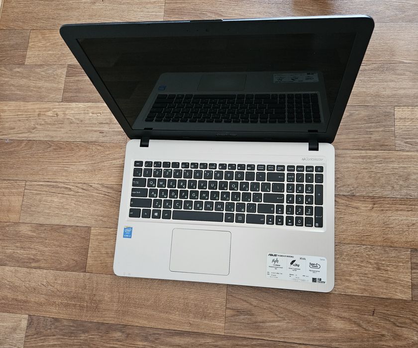ASUS X540L core i3 4005U|8gb|256gb ssd