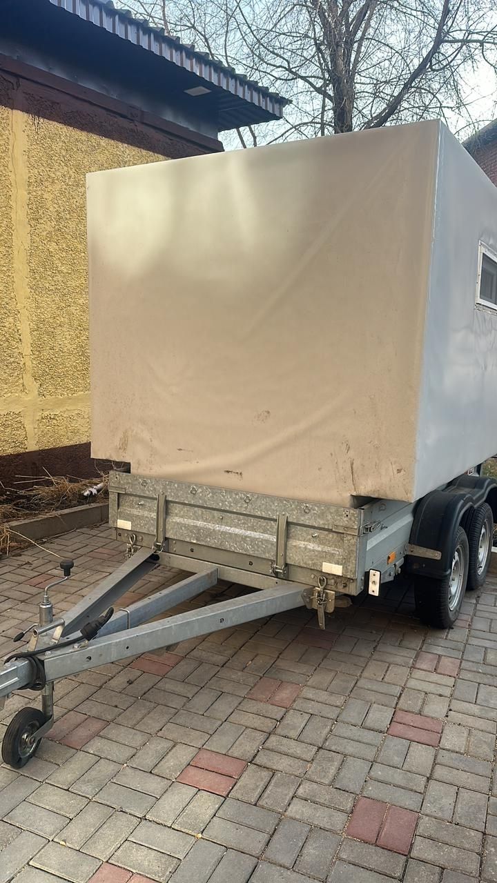 Продам прицеп новый  домиком