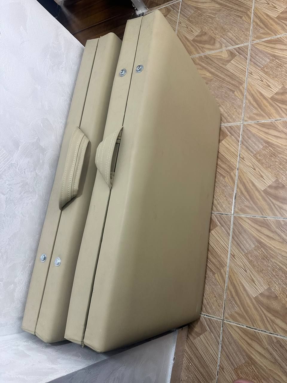 Salon uchun mebellar