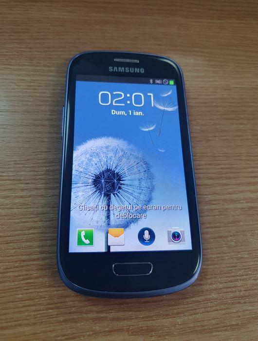 Samsung S3 mini 8Gb functional cu incarcator