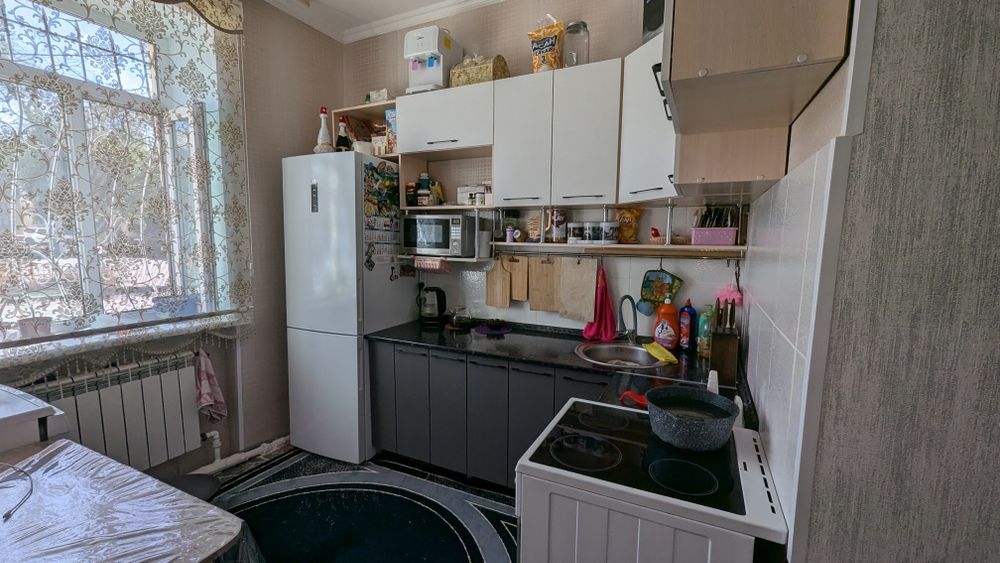 продам 3 комнатную