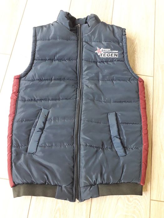 Пуховик-жилет женский зимний