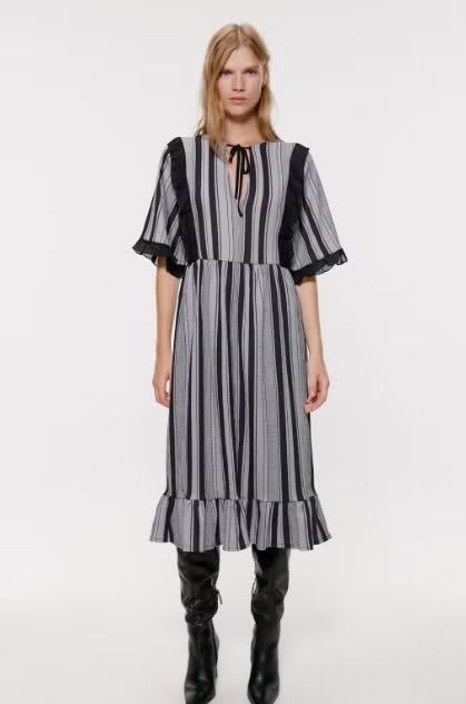 ZARA рокля с волани М размер