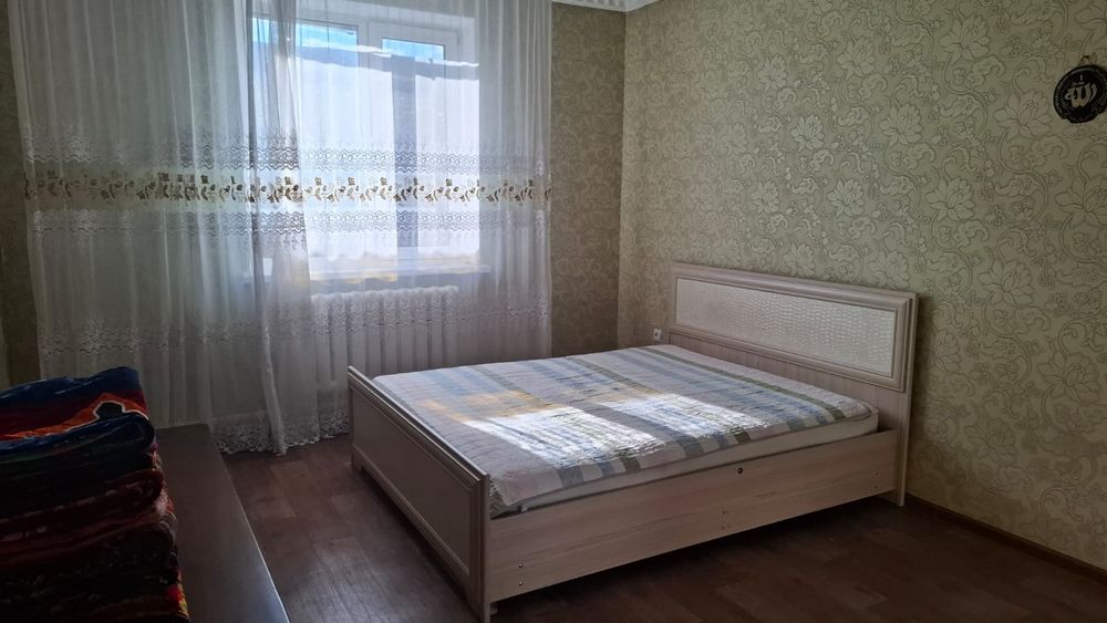 Продам спальный гарнитур