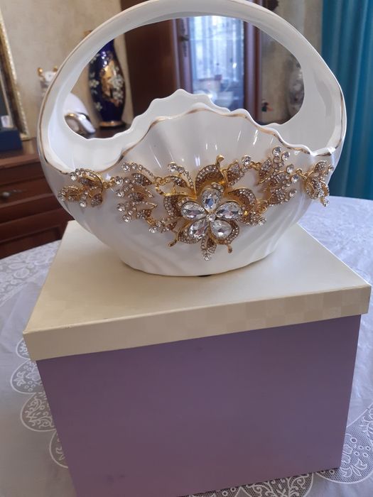 продам фруктовницу новая