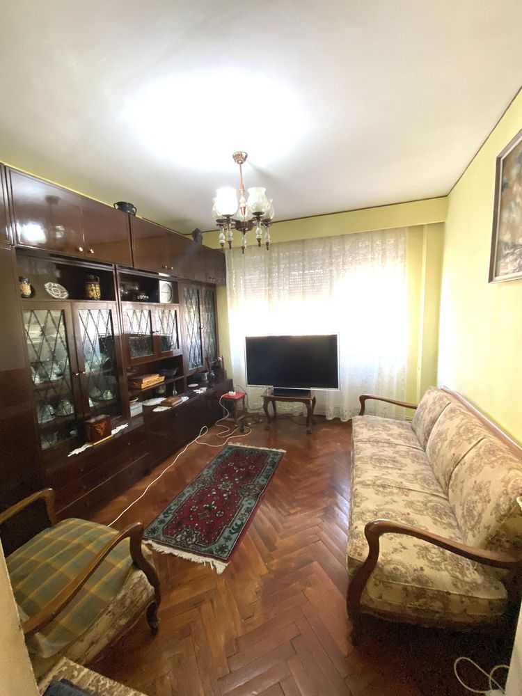 Apartament ultracentral 4 camere in Satu Mare (fără intermediari)