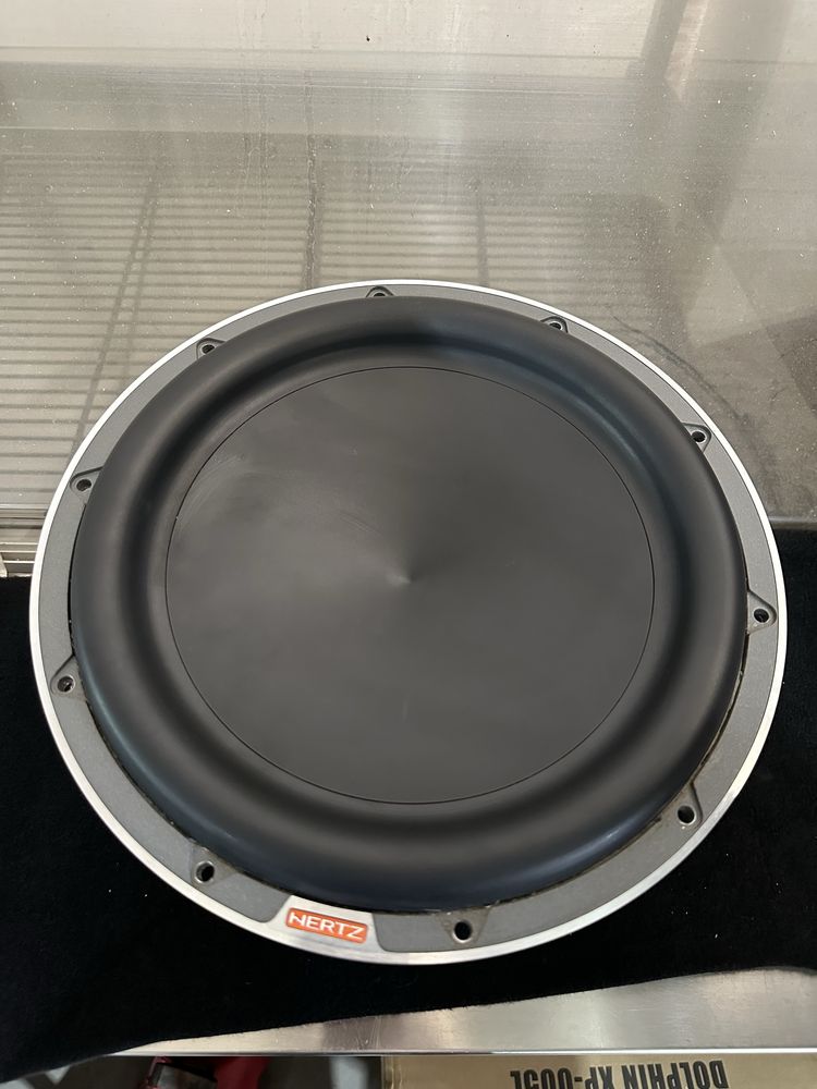 Subwoofer auto Hertz Mille Pro MP 300 D4 1200W